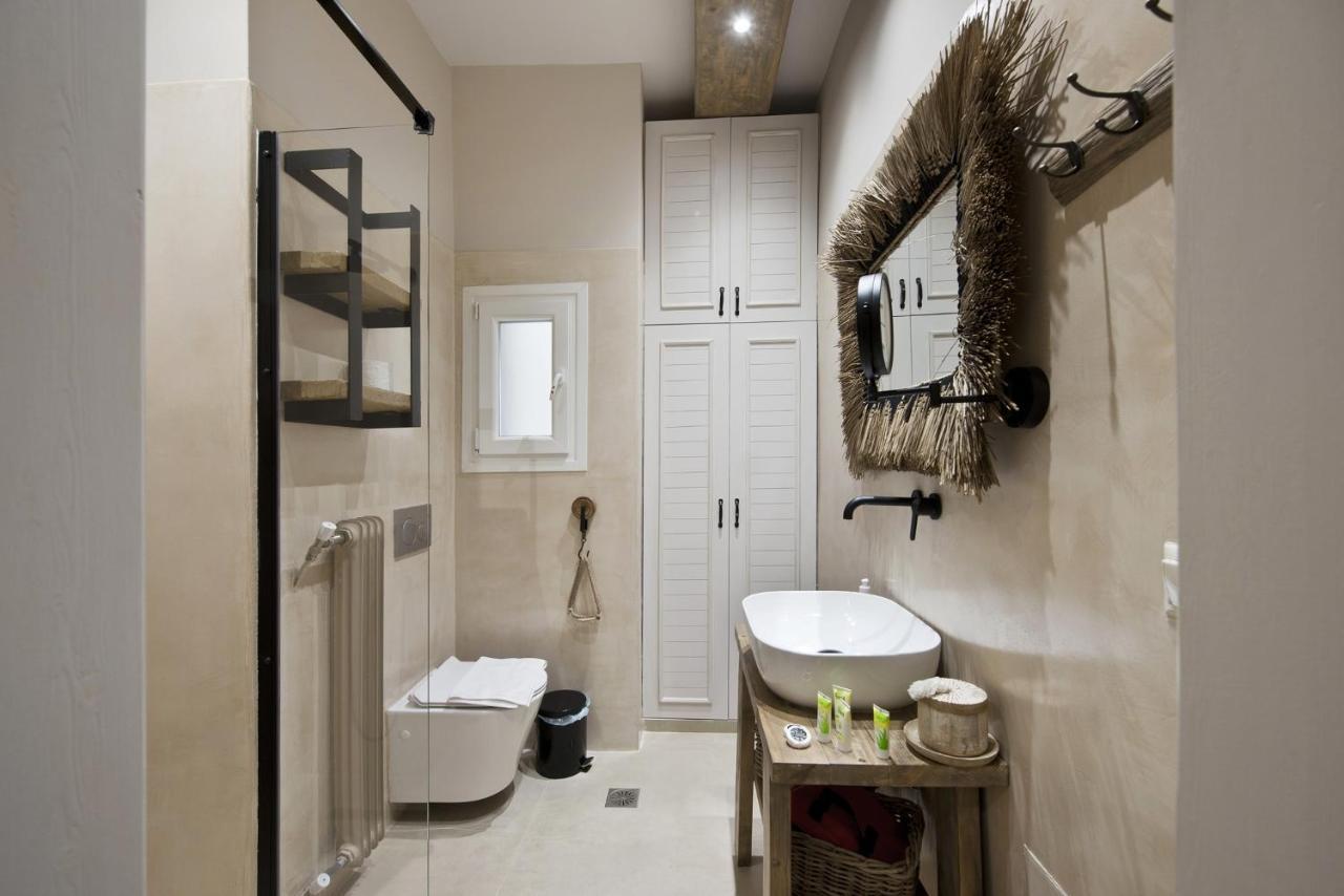 Stylish Apartment At Pagrati Atenas Exterior foto